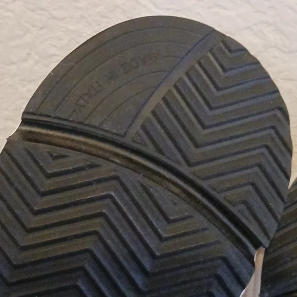 Authentic Golden Goose Womens Bio Based Running Sole Size 8 - Picture 13 of 16